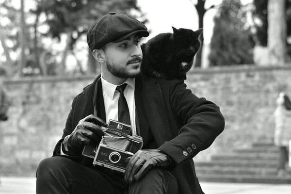 Exploring UK Women's Fashion Trends: What Sets Them Apart Internationally?